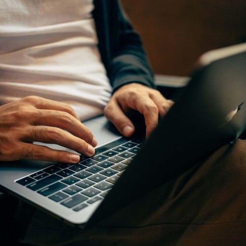 ¿Qué necesitas para administrar tu restaurante de forma remota?