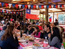 fonda del dieciocho en Chile