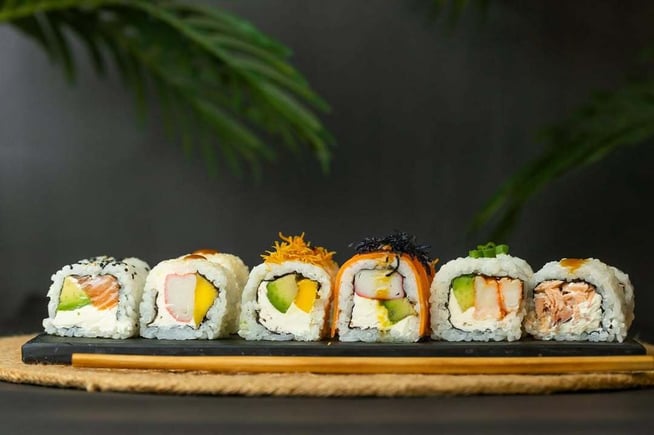 Sakana confirmó la formación para bancar a la Selección Preparate para vivir el partido con nuestro Combo Mixto + Empanaditas ️ Hace tu pedido por nuestra pagina o por whatsapp al 2233428072.